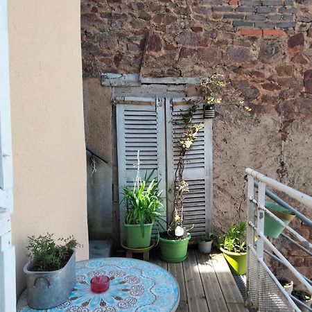 Les Chambres Hautes D'Anastasia Rodez Exteriör bild