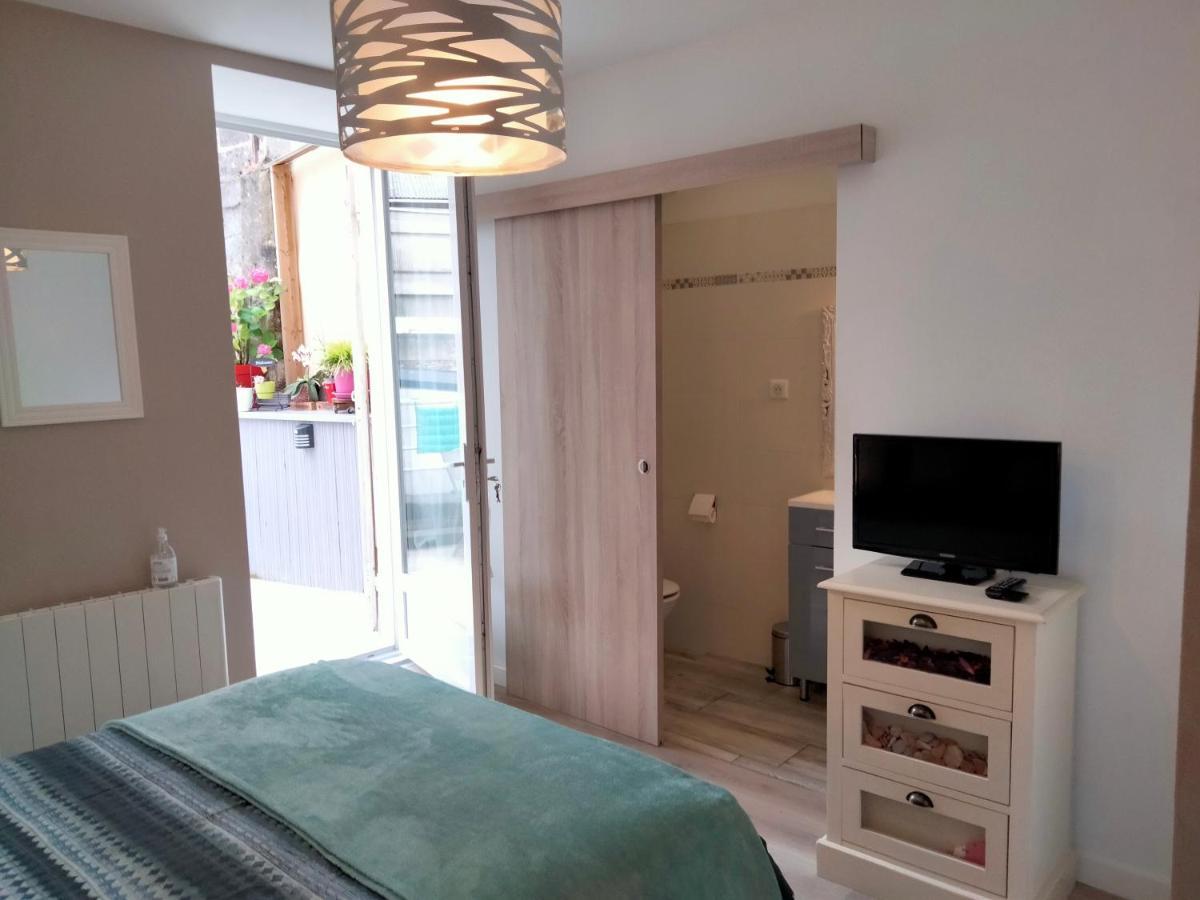 Les Chambres Hautes D'Anastasia Rodez Exteriör bild