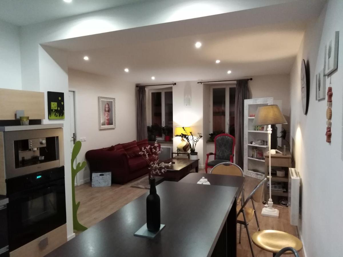 Les Chambres Hautes D'Anastasia Rodez Exteriör bild