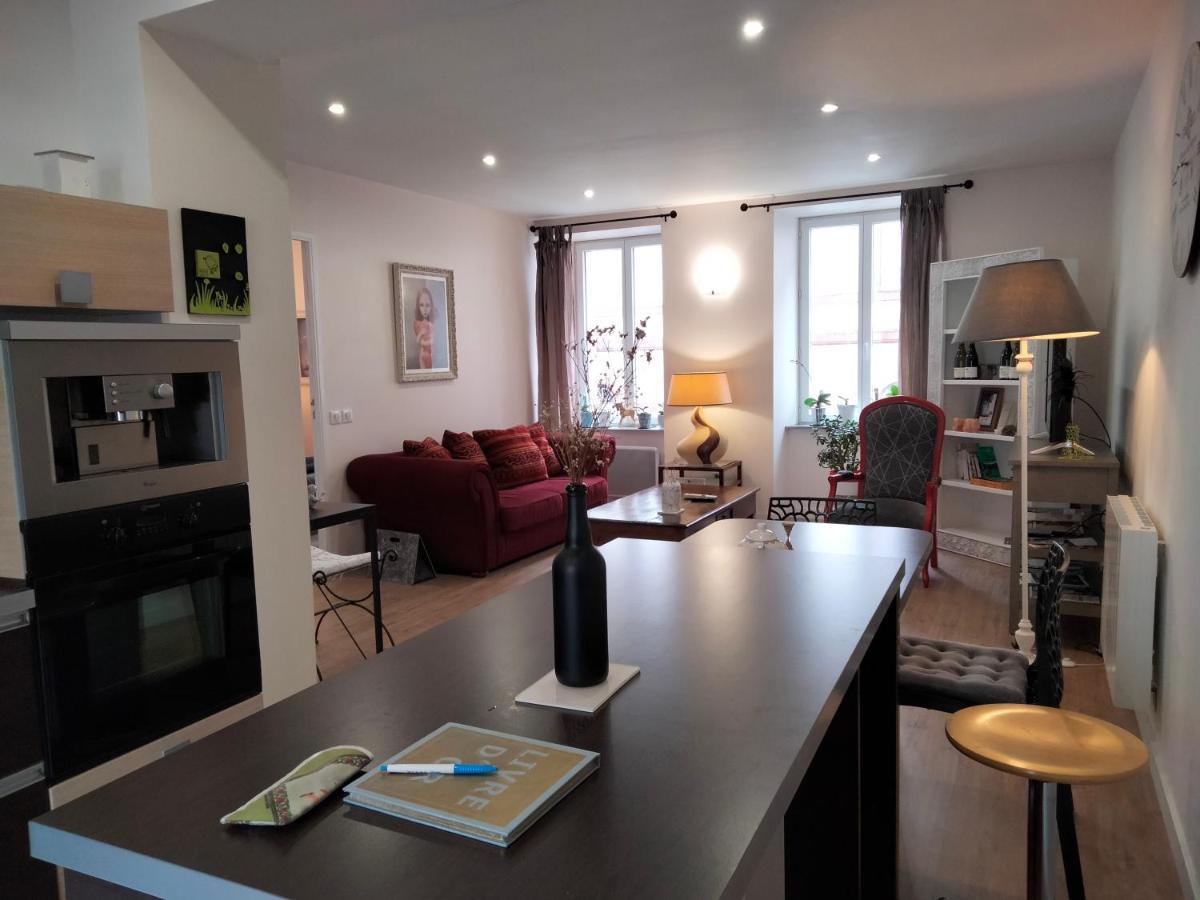 Les Chambres Hautes D'Anastasia Rodez Exteriör bild