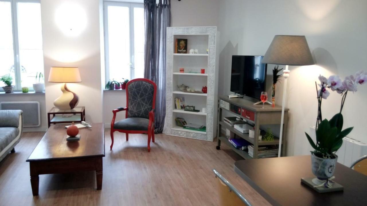 Les Chambres Hautes D'Anastasia Rodez Exteriör bild